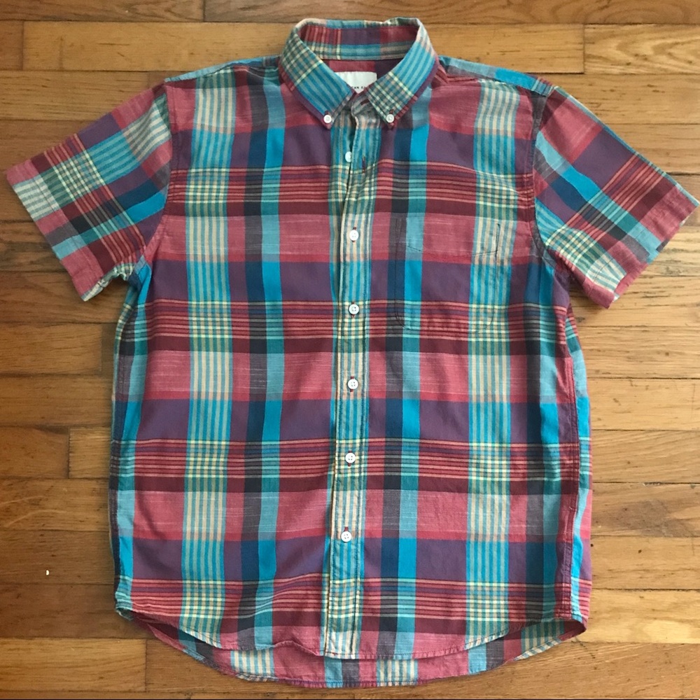 American Eagle Short Sleeve Button Down Shirt